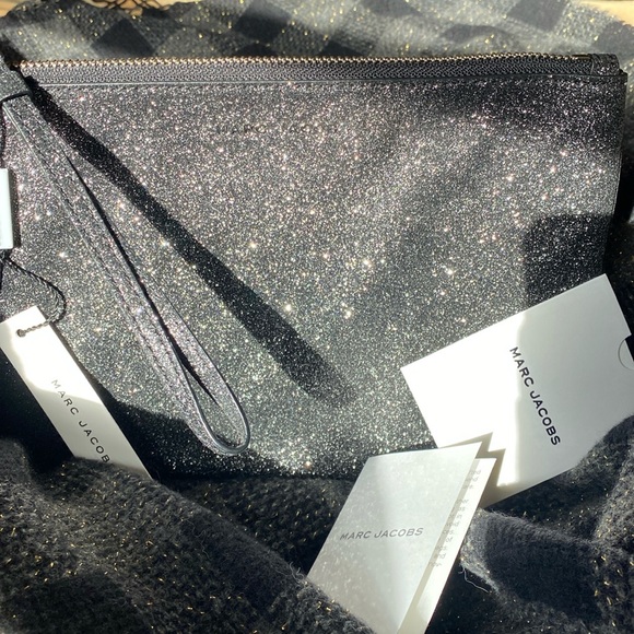 Marc Jacobs Sparkling Wristlet New With Tags